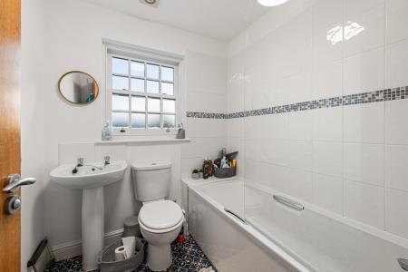 3 bedroom Terraced House for sale in West Street, Horncastle, LN9