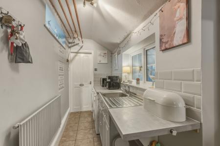 3 bedroom Semi-detached house for sale in Queen Street, Horncastle, LN9