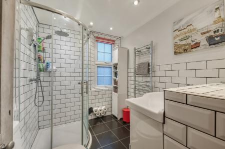 3 bedroom Semi-detached house for sale in Queen Street, Horncastle, LN9