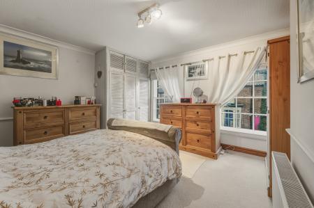 3 bedroom Semi-detached house for sale in Queen Street, Horncastle, LN9