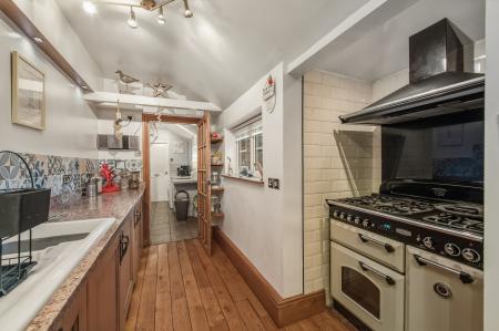 3 bedroom Semi-detached house for sale in Queen Street, Horncastle, LN9