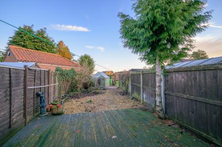 2 bedroom Terraced House for sale in Main Road, Hundleby, PE23