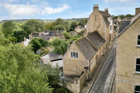 3 bedroom Cottage for sale in Austin Street, Stamford