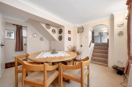 3 bedroom Cottage for sale in Austin Street, Stamford