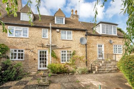 3 bedroom Cottage for sale in Austin Street, Stamford