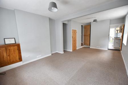3 bedroom End of terrace house for sale in Bentley Street, Stamford, PE9