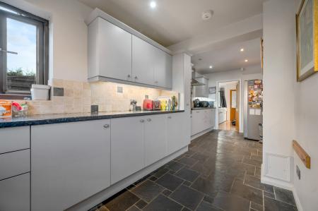 4 bedroom Semi-detached house for sale in Buttercup Close, Stamford