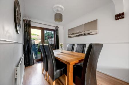 4 bedroom Semi-detached house for sale in Buttercup Close, Stamford