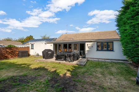 3 bedroom Bungalow for sale in Cambridge Road, Stamford, PE9