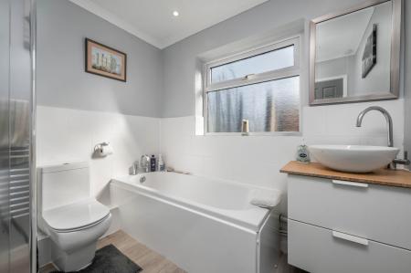 3 bedroom Bungalow for sale in Cambridge Road, Stamford, PE9