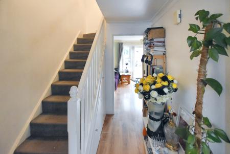 3 bedroom Terraced House for sale in Christ Church Close, Stamford, PE9