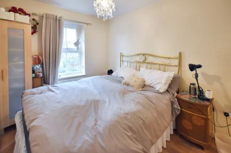 3 bedroom Terraced House for sale in Christ Church Close, Stamford, PE9