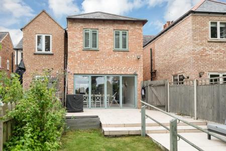 3 bedroom Semi-detached house for sale in Conduit Road, Stamford