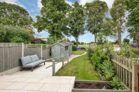 3 bedroom Semi-detached house for sale in Conduit Road, Stamford