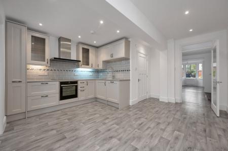 4 bedroom Town house for sale in Conduit Road, Stamford