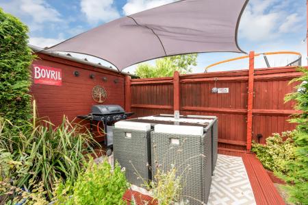 4 bedroom Semi-detached house for sale in Darley Close, Wittering