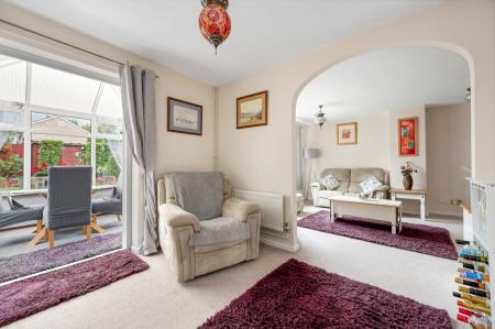 4 bedroom Semi-detached house for sale in Darley Close, Wittering