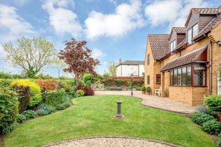 3 bedroom Detached house for sale in Greatford Road, Uffington, Stamford, PE9