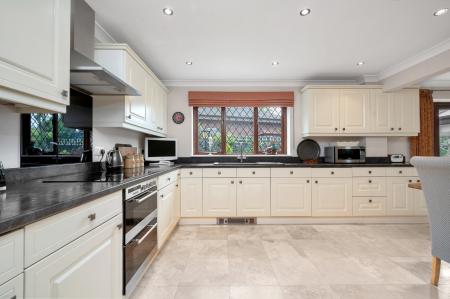 3 bedroom Detached house for sale in Greatford Road, Uffington, Stamford, PE9