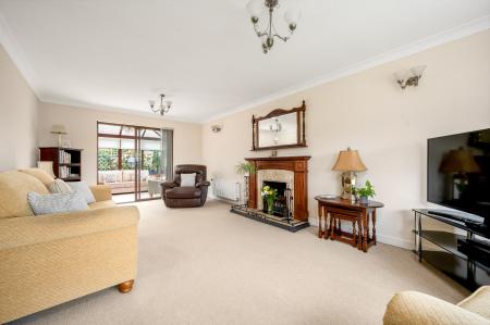 3 bedroom Detached house for sale in Greatford Road, Uffington, Stamford, PE9