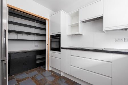 4 bedroom Town house for sale in Gresley Drive, Stamford, PE9