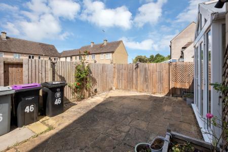 4 bedroom Town house for sale in Gresley Drive, Stamford, PE9