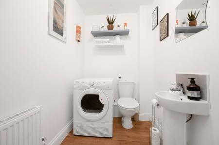 2 bedroom Terraced House for sale in Groves Crescent, Stamford