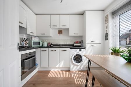 2 bedroom Terraced House for sale in Groves Crescent, Stamford