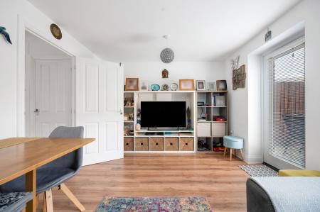 2 bedroom Terraced House for sale in Groves Crescent, Stamford