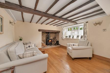 2 bedroom Cottage for sale in High Street, Easton On The Hill, Stamford, PE9
