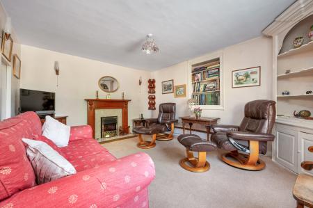 4 bedroom Detached house for sale in The Windmill, Duddington
