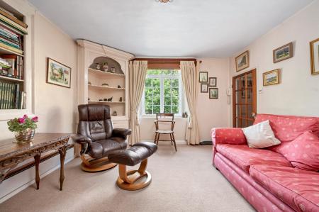 4 bedroom Detached house for sale in The Windmill, Duddington