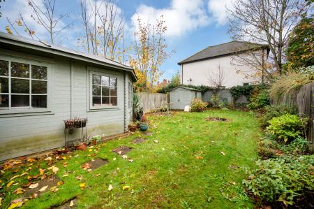 3 bedroom Semi-detached house for sale in Holland Road, Stamford