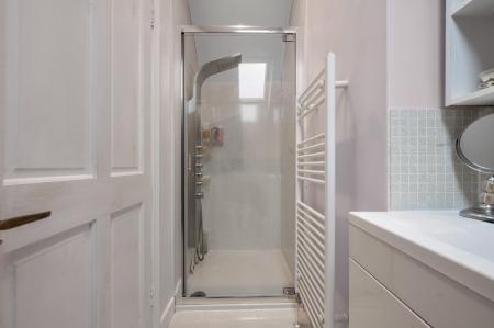 3 bedroom Semi-detached house for sale in Holland Road, Stamford