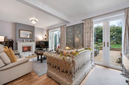 3 bedroom Semi-detached house for sale in Holland Road, Stamford