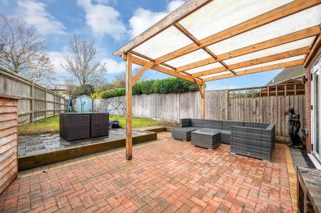 4 bedroom Semi-detached house for sale in Holland Road, Stamford