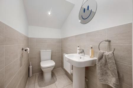 3 bedroom Detached house for sale in Kingsdown Drive, Stamford