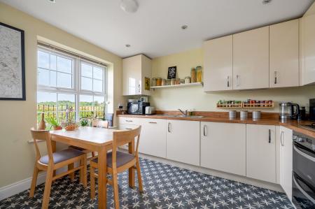 4 bedroom Town house for sale in Langton Walk, Stamford