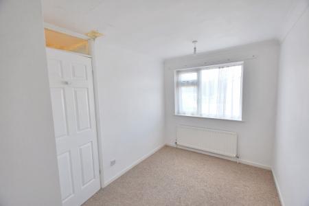 2 bedroom End of terrace house for sale in Parkfield Road, Ryhall