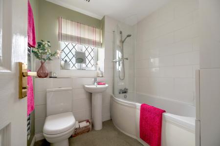 3 bedroom Semi-detached house for sale in Plover Road, Essendine