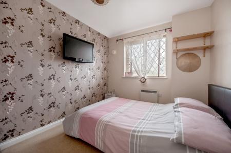 3 bedroom Semi-detached house for sale in Plover Road, Essendine