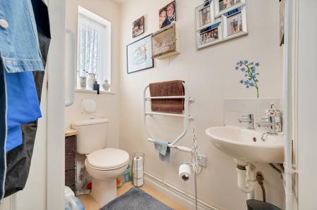 3 bedroom Detached house for sale in Plover Road, Essendine, Stamford, PE9