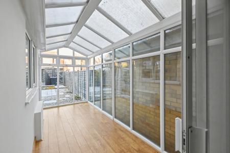 2 bedroom Terraced House for sale in South View Terrace, Stamford