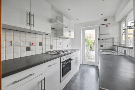 2 bedroom Terraced House for sale in South View Terrace, Stamford