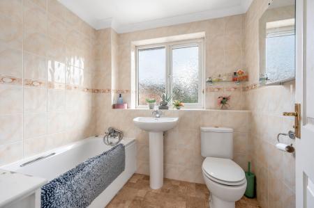 3 bedroom Detached house for sale in The Drove, Collyweston