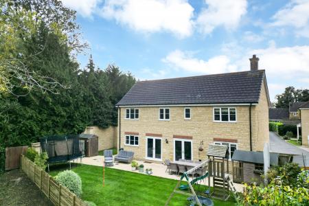 5 bedroom Detached house for sale in Tricklebank Gardens, Stamford