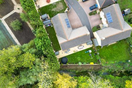 5 bedroom Detached house for sale in Tricklebank Gardens, Stamford