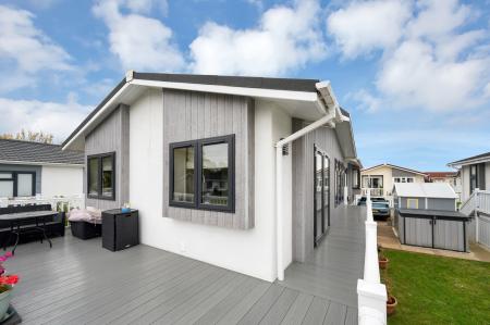 2 bedroom Lodge for sale in Waters View, Yarwell