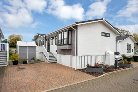 Waters View, Yarwell