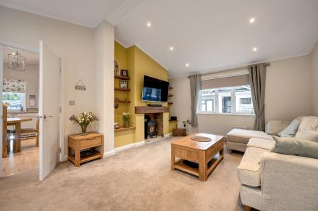 2 bedroom Lodge for sale in Waters View, Yarwell